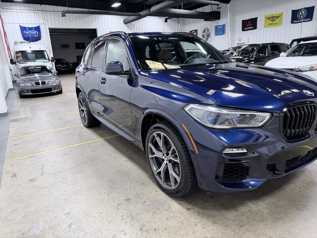 Used 2021 BMW X5 M50i w/ Executive Package AWD/4WD image 18