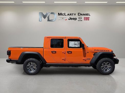 New 2025 Jeep Gladiator Mojave w/ Steel Bumper Group AWD/4WD image 6