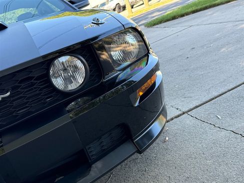 Used 2007 Ford Mustang GT image 13