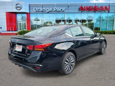 New 2026 Nissan Altima 2.5 SV AWD/4WD image 2