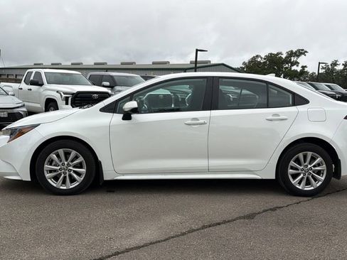 Certified 2025 Toyota Corolla LE w/ LE Premium Package FWD image 10