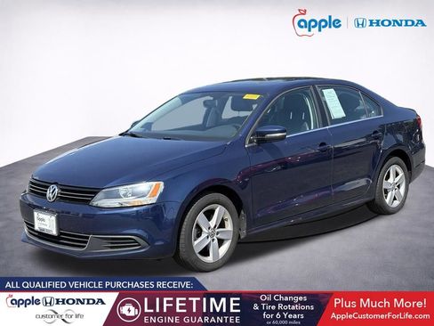 Used 2013 Volkswagen Jetta TDI FWD image 3