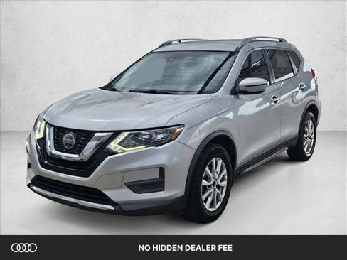 Used 2019 Nissan Rogue S w/ Special Edition Package FWD image 1