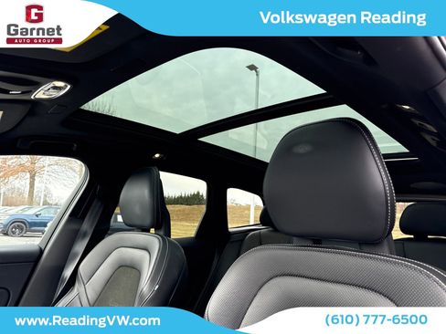 Used 2018 Volvo XC60 T5 R-Design w/ Convenience Package image 12