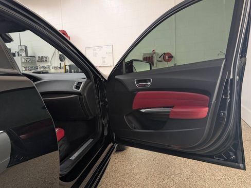 Used 2019 Acura TLX w/ Advance Package AWD/4WD image 19