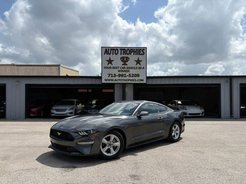 Used 2019 Ford Mustang Coupe image 1