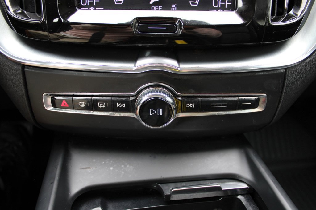 Used 2018 Volvo XC60 T6 Momentum w/ Advanced Package AWD/4WD image 20