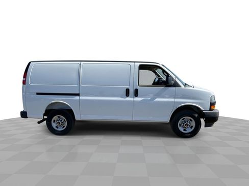 New 2025 GMC Savana 2500 w/ Driver Convenience Package image 9