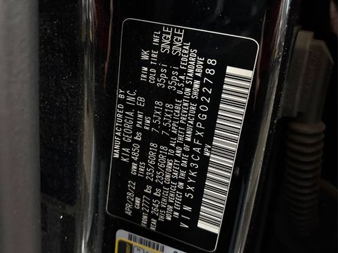 Used 2023 Kia Sportage EX image 12