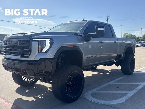 Used 2025 GMC Sierra 2500 AT4X AWD/4WD image 1
