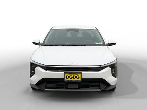New 2025 Kia K4 EX image 8