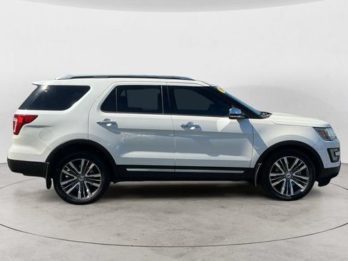 Used 2016 Ford Explorer Platinum AWD/4WD image 4