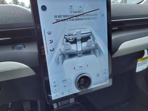 New 2023 Ford Mustang Mach-E Premium image 13