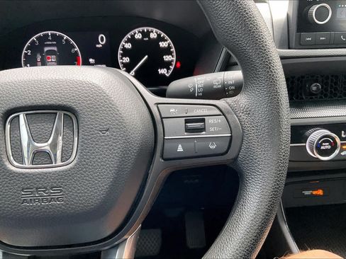 Used 2025 Honda CR-V LX image 24