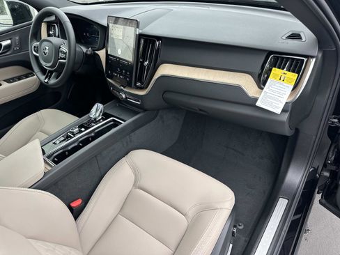 New 2026 Volvo XC60 B5 Core image 21