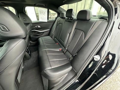 Used 2023 BMW 330i Sedan w/ Premium Package image 22