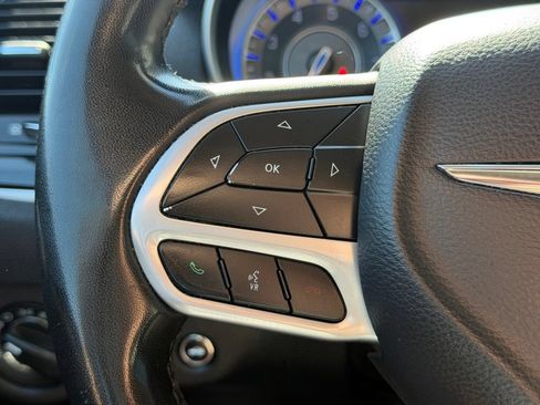 Used 2023 Chrysler 300 Touring w/ Sport Appearance Package RWD image 18