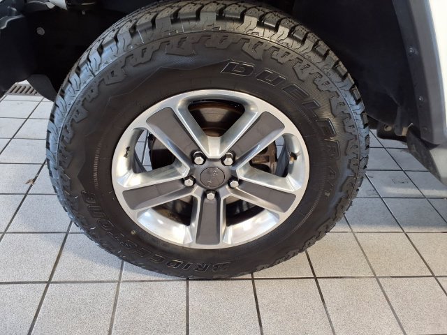 Used 2019 Jeep Wrangler Unlimited Sahara AWD/4WD image 5