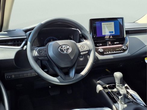 Used 2026 Toyota Corolla LE w/ LE Premium Package FWD image 11