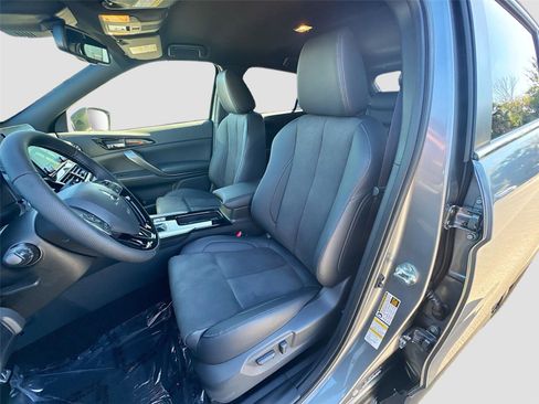 New 2026 Mitsubishi Eclipse Cross Black Edition image 18