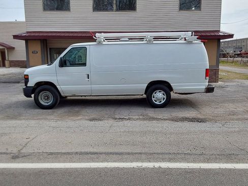 Used 2014 Ford E-350 and Econoline 350 Extended Super Duty RWD image 1