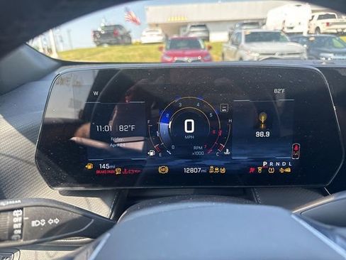 Used 2026 Chevrolet Equinox LT FWD image 9