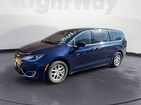 Used 2020 Chrysler Pacifica Touring w/ Advanced Safetytec Group FWD image 1