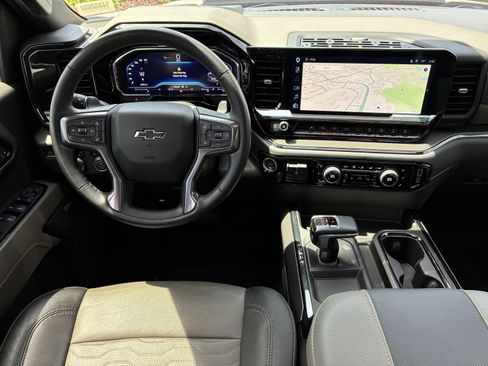 Used 2023 Chevrolet Silverado 1500 ZR2 image 22