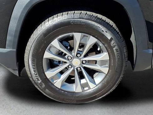 Used 2026 Chevrolet Equinox LT w/ Convenience Package II AWD/4WD image 10