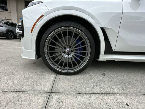 Used 2024 BMW ALPINA XB7 image 18