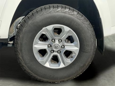 Used 2021 Toyota 4Runner SR5 image 24