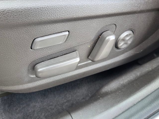 Used 2020 Hyundai Santa Fe Limited FWD image 20