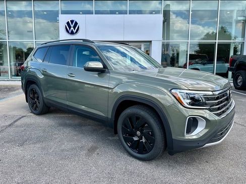 New 2026 Volkswagen Atlas SE AWD/4WD image 1