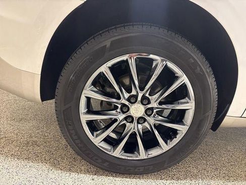 Used 2018 Buick Enclave Premium image 34