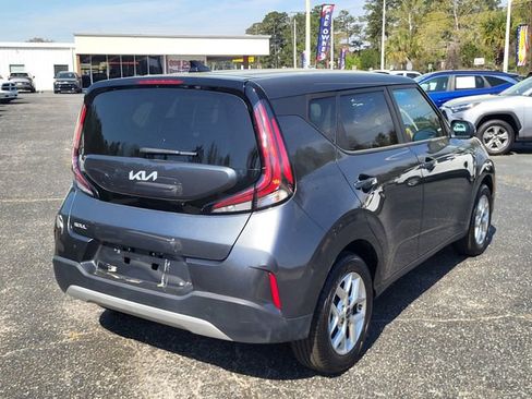 Used 2024 Kia Soul LX w/ Option Group 015 image 2