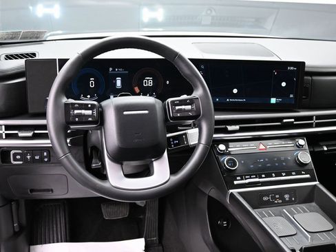 Used 2024 Hyundai Santa Fe XRT image 32