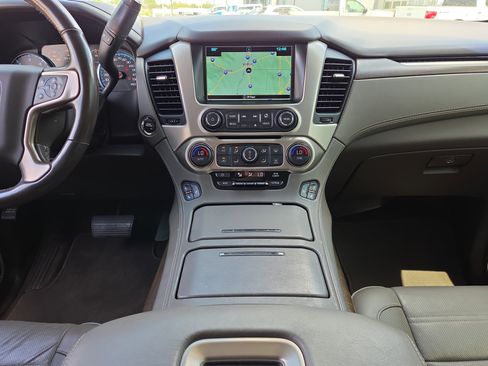 Used 2018 GMC Yukon Denali w/ Open Road Package image 25