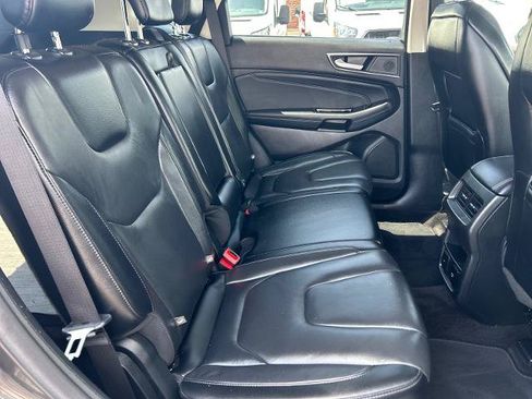 Certified 2020 Ford Edge Titanium AWD/4WD image 21