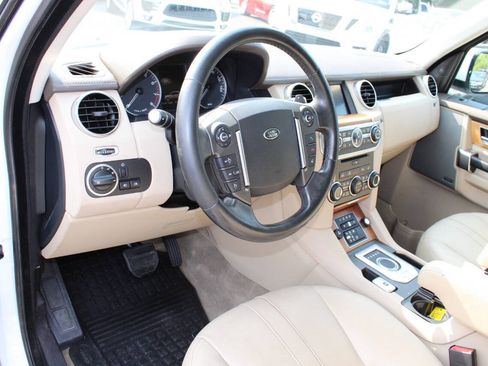 Used 2016 Land Rover LR4 HSE Silver Edition AWD/4WD image 13