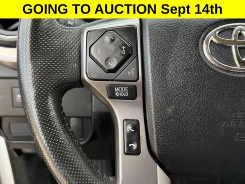 Used 2022 Toyota Tacoma SR5 RWD image 16