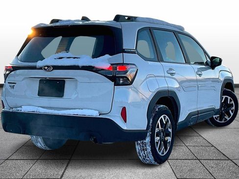 Used 2025 Subaru Forester image 13