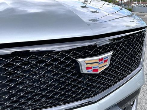 Used 2024 Cadillac XT4 Sport w/ Cold Weather Package FWD image 30