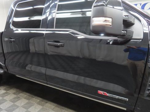 Used 2025 Ford F250 Platinum image 42