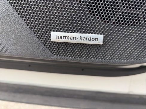 Used 2025 Subaru Forester Sport image 8