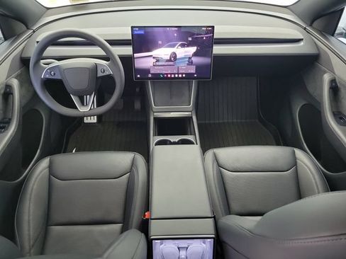 Used 2026 Tesla Model Y Long Range AWD/4WD image 15