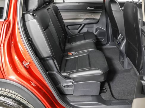 Certified 2022 Volkswagen Atlas SEL image 43