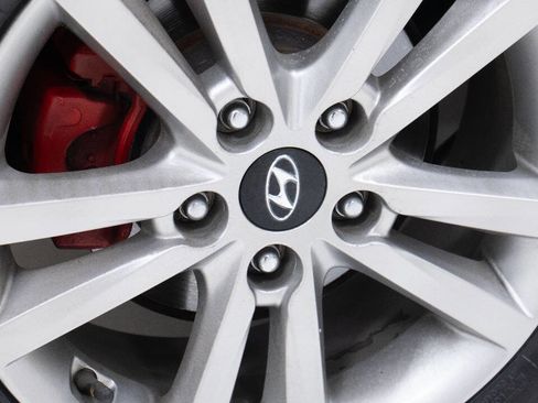 Used 2016 Hyundai Elantra GT w/ Option Group 03 image 16