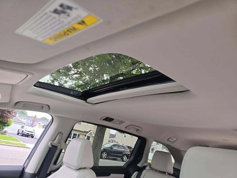 Used 2025 Honda Odyssey EX-L image 9