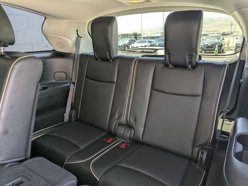 Used 2017 INFINITI QX60 Luxe w/ Deluxe Technology Package AWD/4WD image 26
