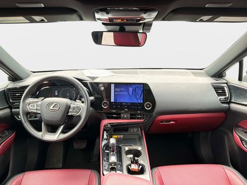 Used 2025 Lexus NX 250 FWD w/ Towing Package (2000 Lbs) image 34